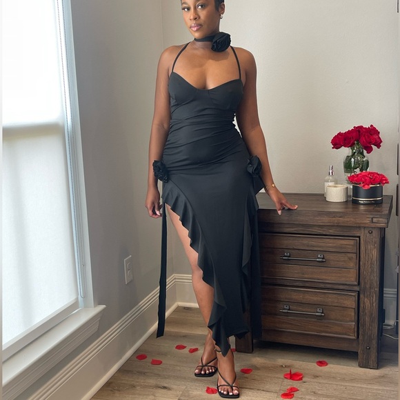 Rose Ruffle Dress - Picture 3 of 3